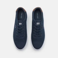 Pier One Unisex - Sneakers Laag - Dark Blue -Pier One-Winkel 049a6048357643c19e06f6250da760cc scaled