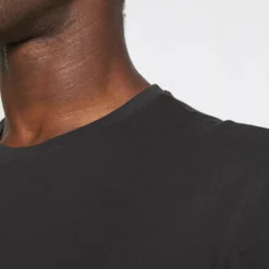 Pier One 3 Pack - T-Shirt Basic - Black/Mottled Dark Grey/Bordeaux -Pier One-Winkel 04cd6e61680f434c97b57d78f55241fd scaled