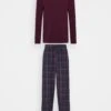 Pier One Pyjama - Bordeaux/Dark Blue -Pier One-Winkel 06bef4272d46448cb28fb055f1c1000a