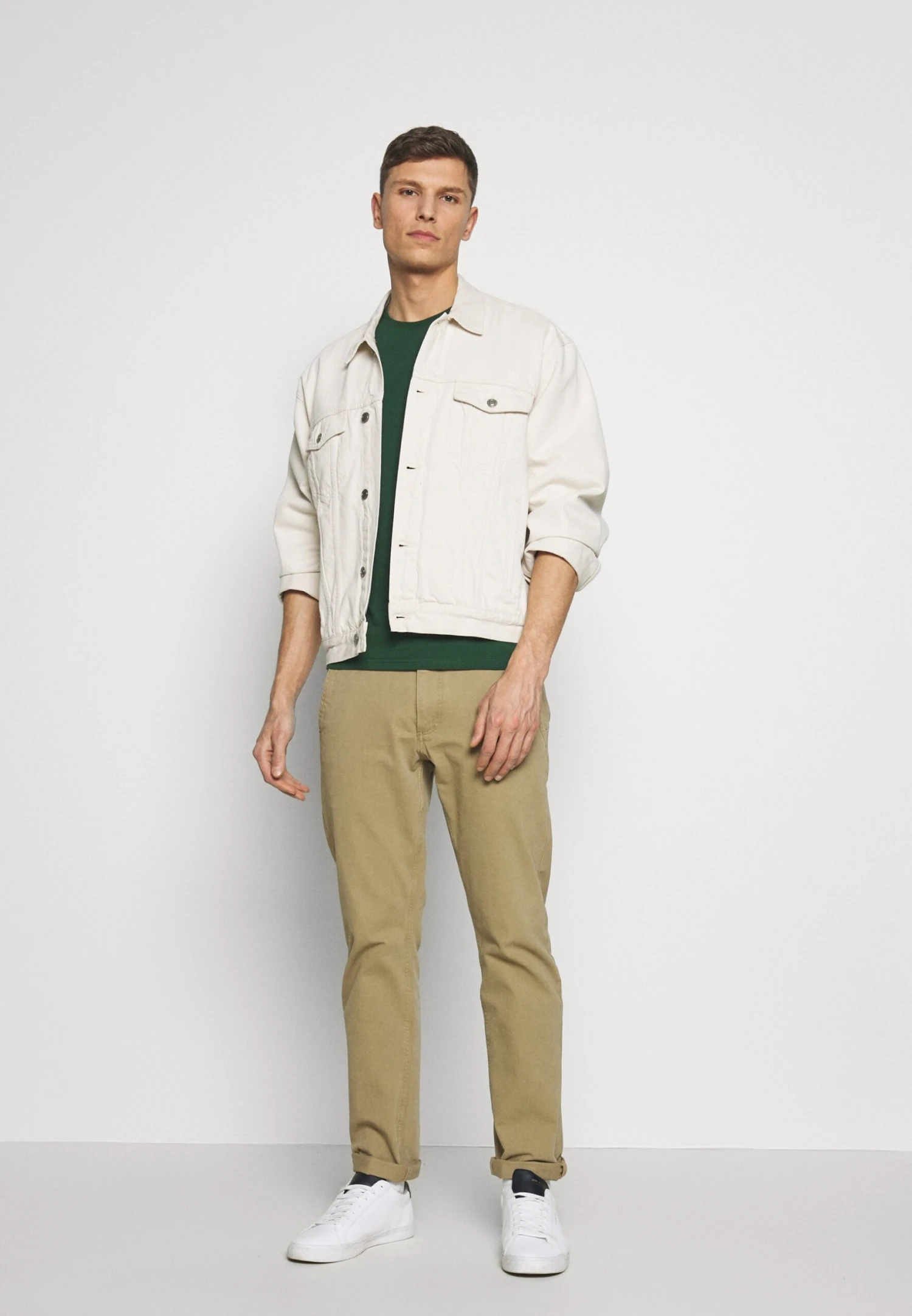 T-Shirt Print - Dark Green Pier One T-Shirt Print - Dark Green -Pier One-Winkel 09f40a0855824be5b114a7ee6a674350 scaled