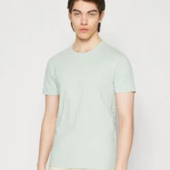 Pier One 5 Pack - T-Shirt Basic - Black/Light Blue/Khaki/Mint/Beige 6 Pier One 5 Pack - T-Shirt Basic - Black/Light Blue/Khaki/Mint/Beige -Pier One-Winkel 0b6e54d6890f40848a6c463dc6f6377a scaled