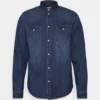Pier One Denim - Overhemd - Blue Denim 1 Pier One Denim - Overhemd - Blue Denim -Pier One-Winkel 14816eb33aa843d586d3ae8070a120b6 scaled