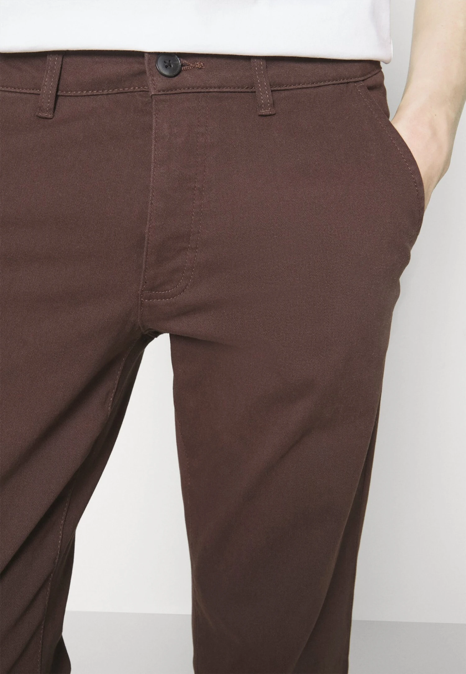Chino - Dark Brown Pier One Chino - Dark Brown -Pier One-Winkel 14a3817511584a53aef75e06eb0d9f10 scaled
