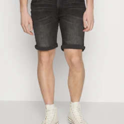 Pier One Jeansshort - Light Blue Denim 5 Pier One Jeansshort - Light Blue Denim -Pier One-Winkel 154d171b51204a2080598c19ad3a9e27 scaled