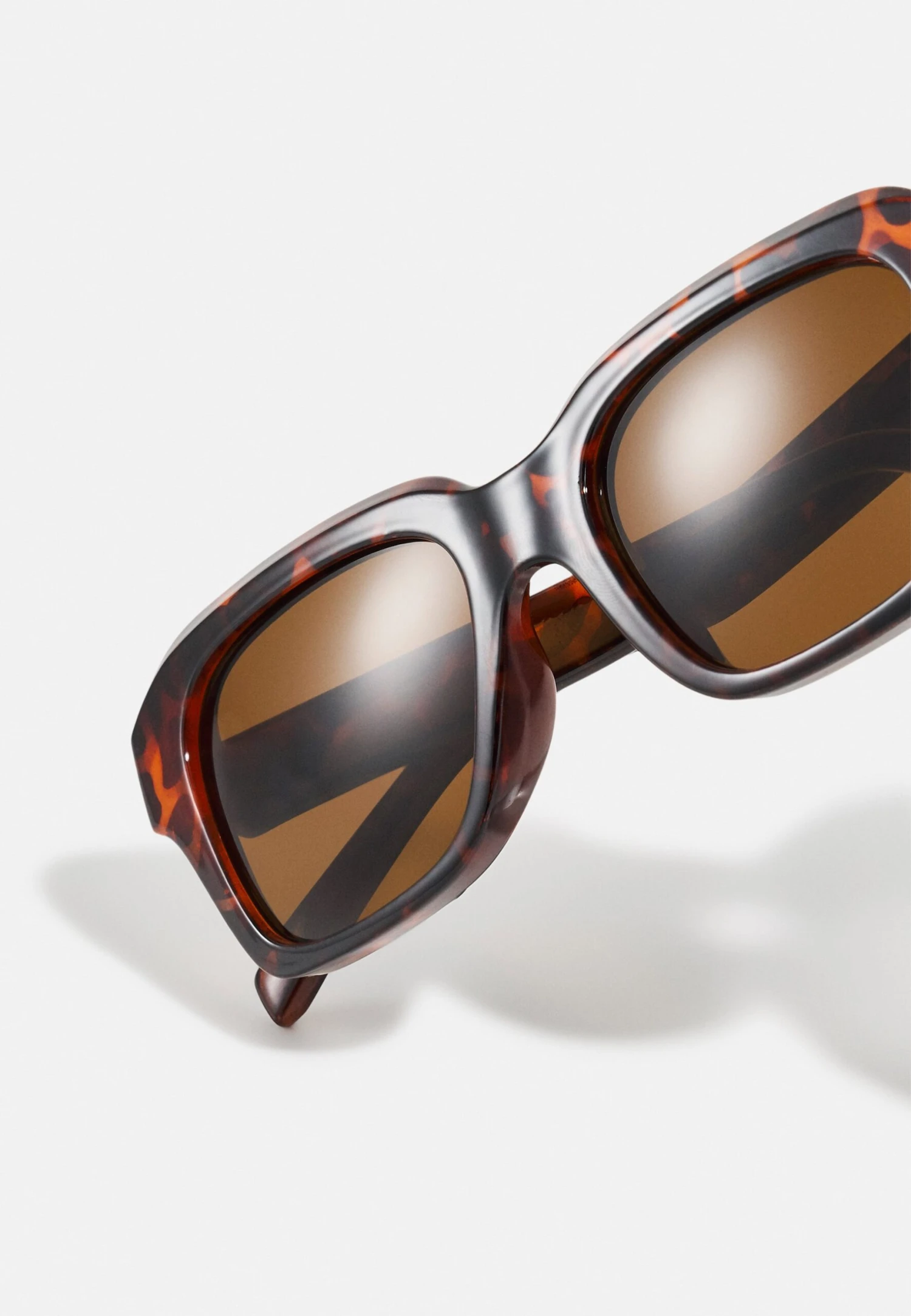 Unisex - Zonnebril - Black Pier One Unisex - Zonnebril - Black -Pier One-Winkel 1805d51941d84c3b9cd65a361bd6f258 scaled