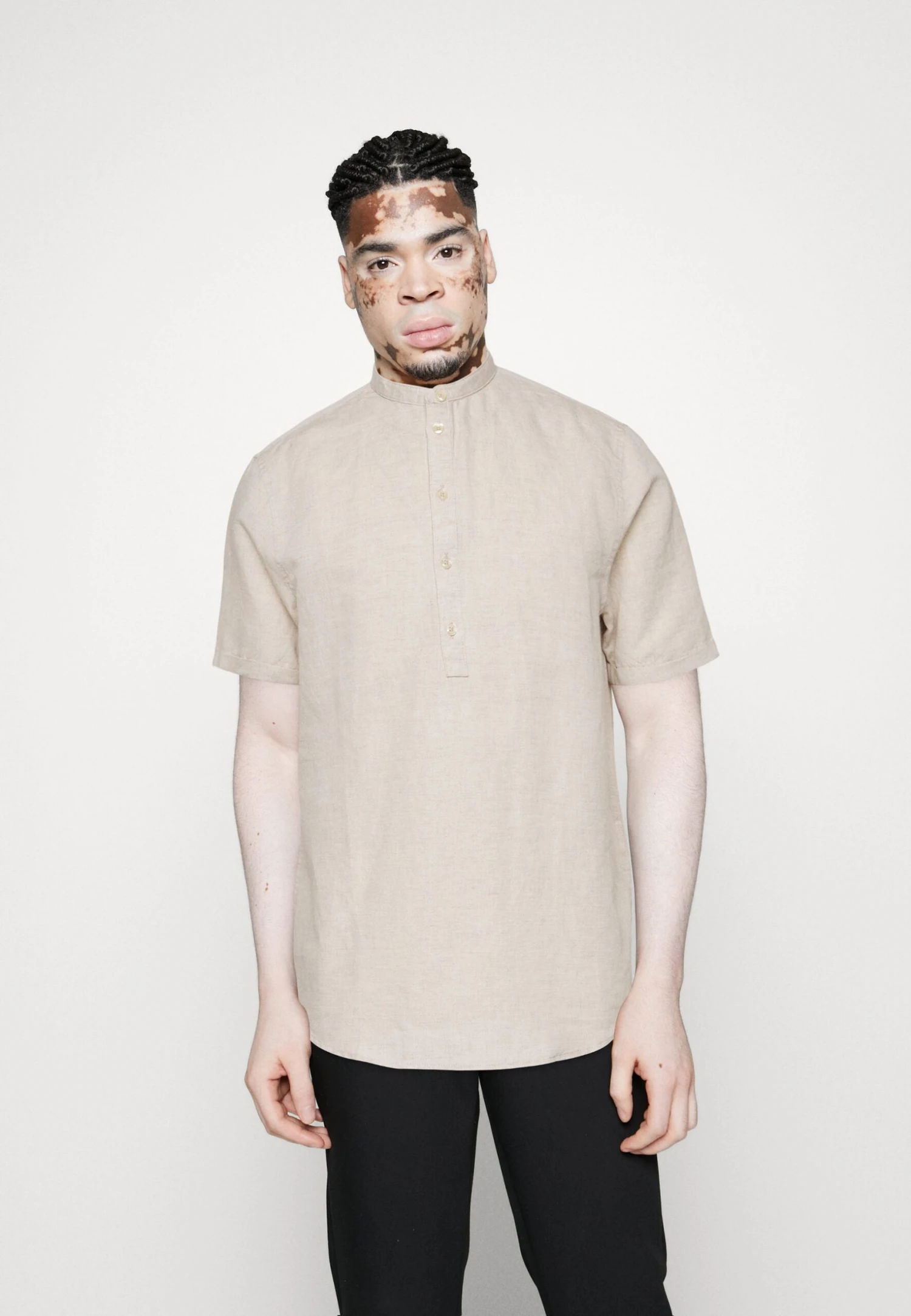 Overhemd - Beige Pier One Overhemd - Beige -Pier One-Winkel 185459912fc94d648f95ff96b3fe8231 scaled