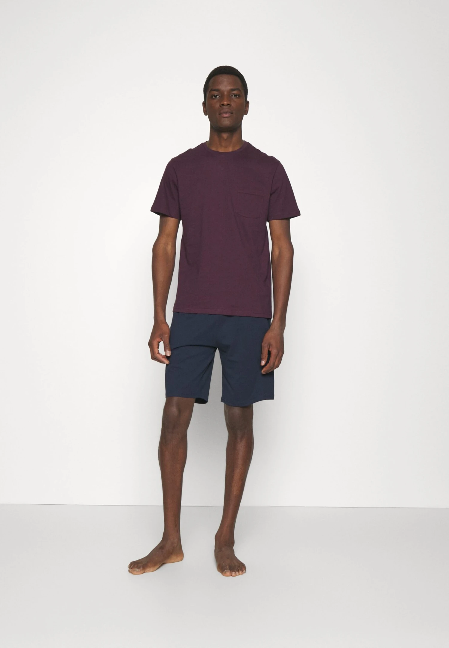 Pyjama - Dark Blue/Bordeaux Pier One Pyjama - Dark Blue/Bordeaux -Pier One-Winkel 1ce4c7e7ee8a44d090b4dd38d000e787 scaled