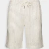 Pier One Linen Blend Drawcord Shorts- Shorts - Off-White -Pier One-Winkel 228637db60b840a58a2b5acb0845341b scaled