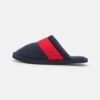 Pier One Unisex - Pantoffels - Dark Blue/Red -Pier One-Winkel 235bd992fafa4c2c861f165a2a5d1e04