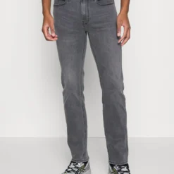 Pier One Straight Leg Jeans - Grey