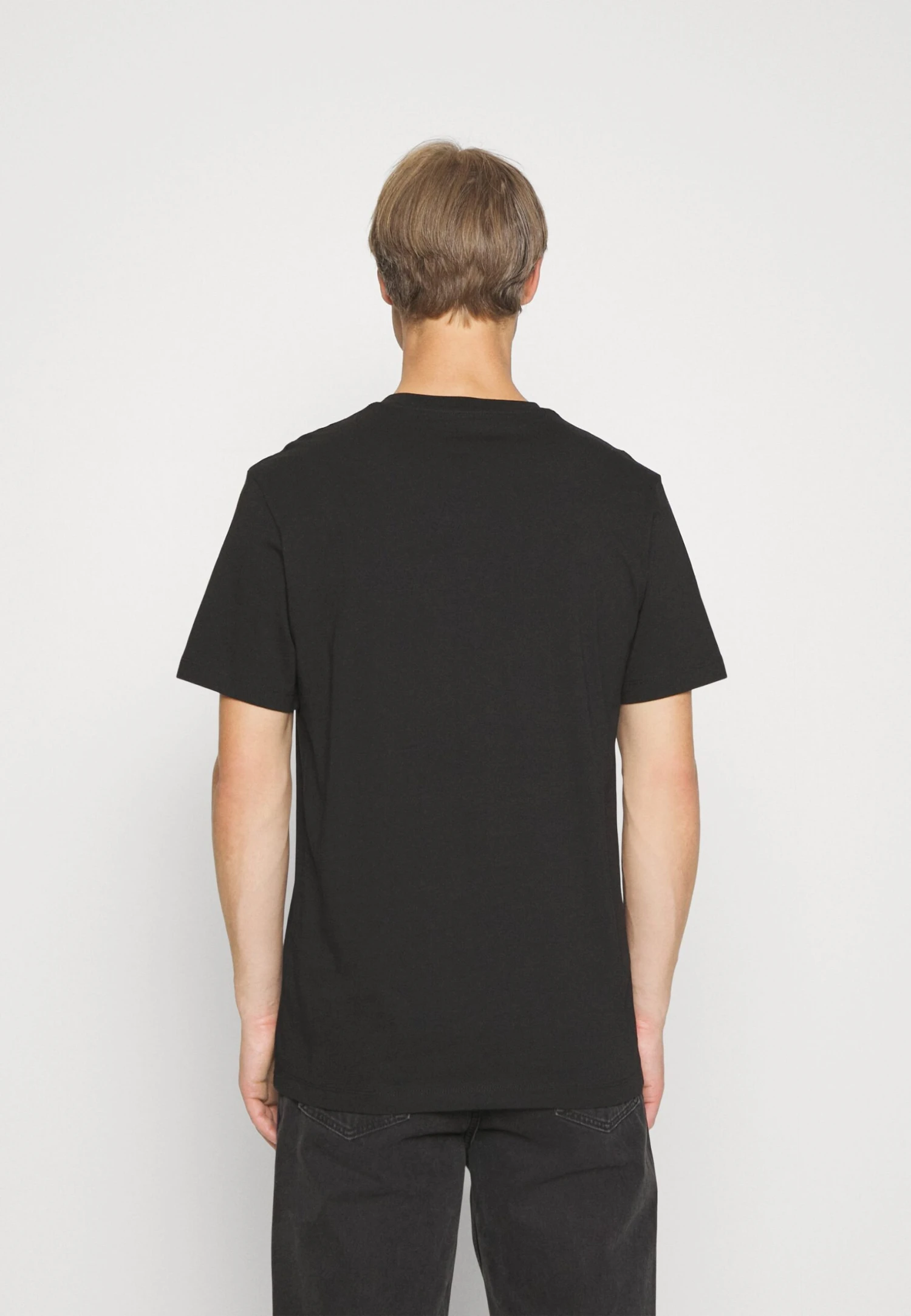 T-Shirt Print - Black Pier One T-Shirt Print - Black -Pier One-Winkel 25d8ecffbb454216af74438a5fd73708 scaled