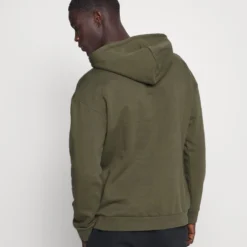 Pier One 2 Pack - Hoodie - Olive/Grey -Pier One-Winkel 28861f0491104a3a9822c6be6ec7b12d scaled