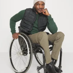 Pier One Bodywarmer - Black -Pier One-Winkel 336bb9182f0a4a37bec68dd5919004c6 scaled