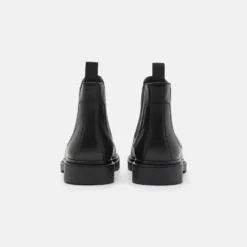 Pier One Leather - Korte Laarzen - Black -Pier One-Winkel 38fceb26209f4f8e8e56a5d89f6e46d5 scaled