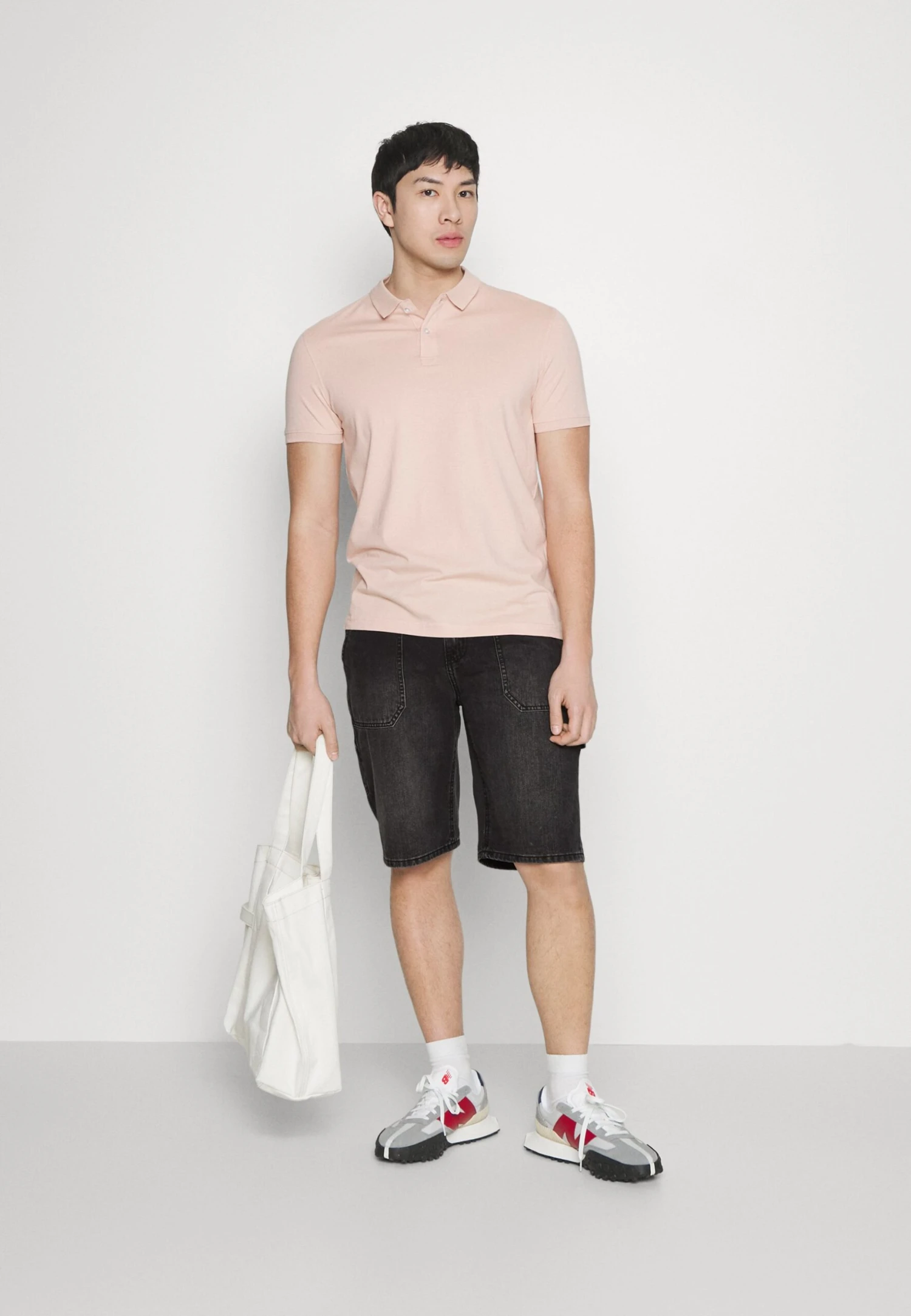 Regular Fit Carpenter - Jeansshort -Black Pier One Regular Fit Carpenter - Jeansshort -Black -Pier One-Winkel 3d829c138b9644eca1b1824bb3ad2ed4 scaled