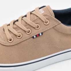 Pier One Unisex - Sneakers Laag - Brown -Pier One-Winkel 3d8d930a9d594a348d328f3c83bbc354 scaled