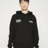 Pier One Wood Hoodie - Hoodie - Black