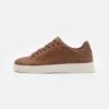 Pier One Unisex - Sneakers Laag - Cognac -Pier One-Winkel 466ac211203c4308bbd1a6e05b9736ef scaled