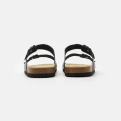 Pier One Unisex - Pantoffels - Dark Blue 4 Pier One Unisex - Pantoffels - Dark Blue -Pier One-Winkel 47395b605d4742ca81888e62a93303b8 scaled