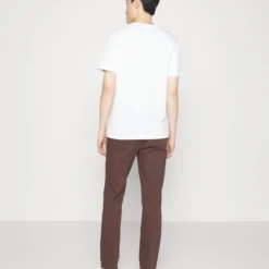 Pier One Chino - Dark Brown 4 Pier One Chino - Dark Brown -Pier One-Winkel 50834116438247e4bb06502fde0dea94 scaled