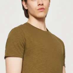 Pier One 5 Pack - T-Shirt Basic - Black/Light Blue/Khaki/Mint/Beige 4 Pier One 5 Pack - T-Shirt Basic - Black/Light Blue/Khaki/Mint/Beige -Pier One-Winkel 54e4eb47d150489faf0f2a6348817fd5 scaled