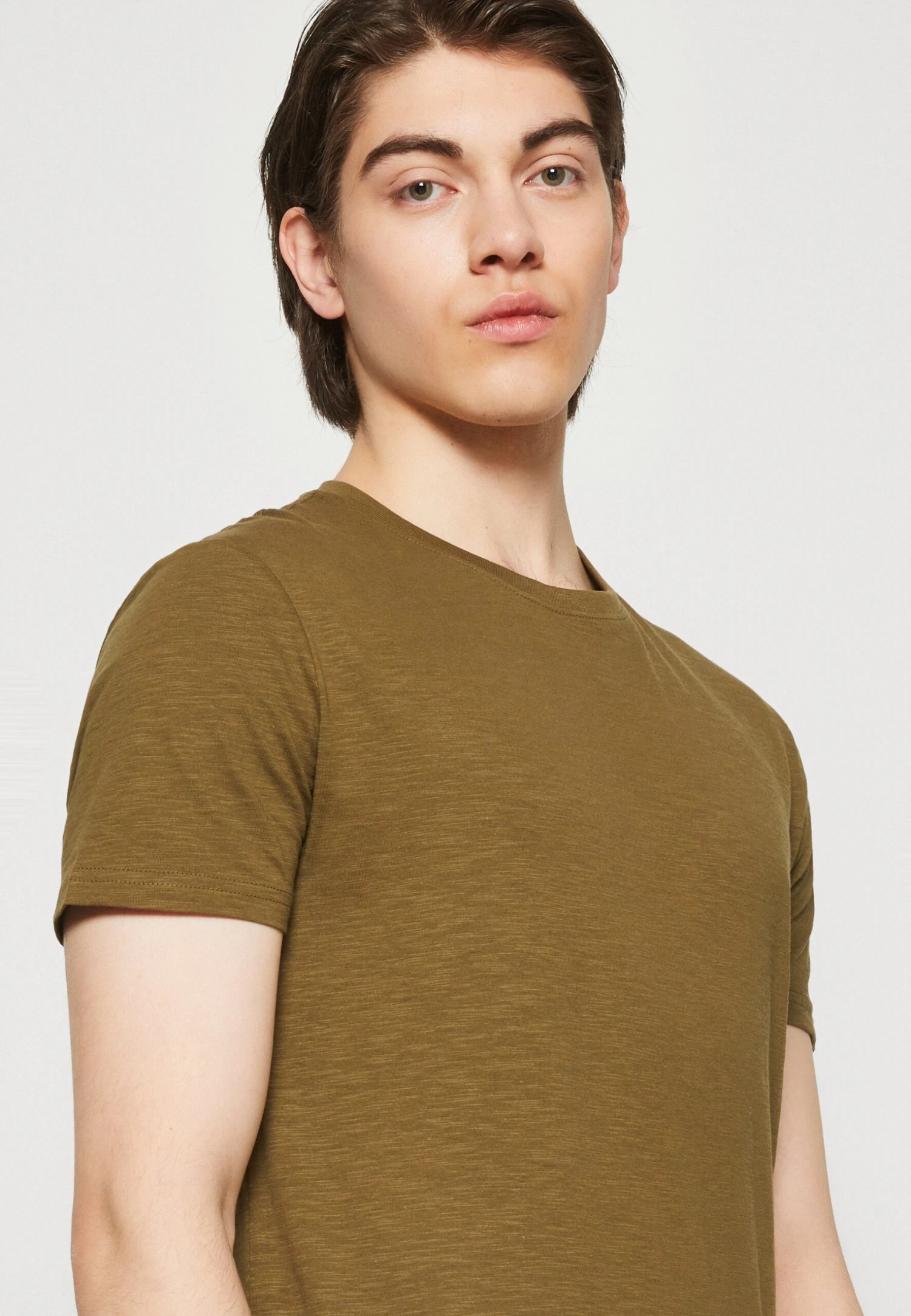 5 Pack - T-Shirt Basic - Black/Light Blue/Khaki/Mint/Beige Pier One 5 Pack - T-Shirt Basic - Black/Light Blue/Khaki/Mint/Beige -Pier One-Winkel 54e4eb47d150489faf0f2a6348817fd5 scaled