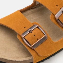 Pier One Leather Unisex - Pantoffels - Cognac -Pier One-Winkel 5a30ef86acdb4a84a7b1455b53d0fe75 scaled