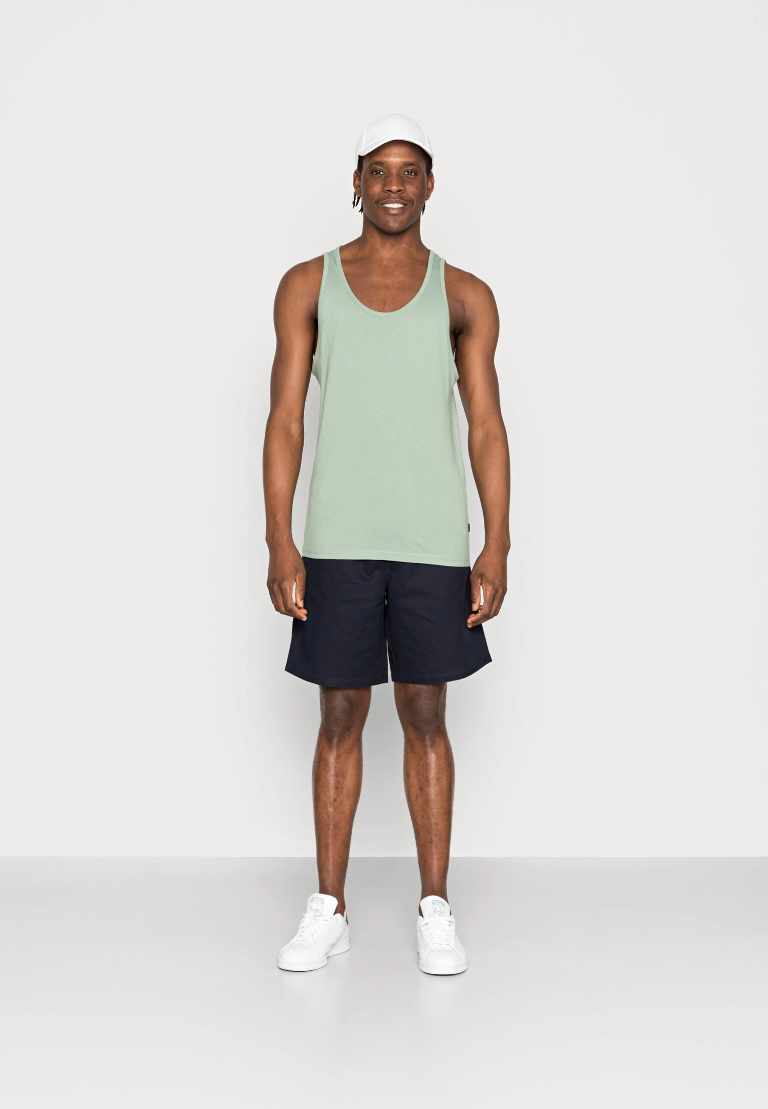 3 Pack - Top - Dark Grey / Green / Bordeaux Pier One 3 Pack - Top - Dark Grey / Green / Bordeaux -Pier One-Winkel 5b978176a4a74c5cb364ec44f509c3f3 scaled