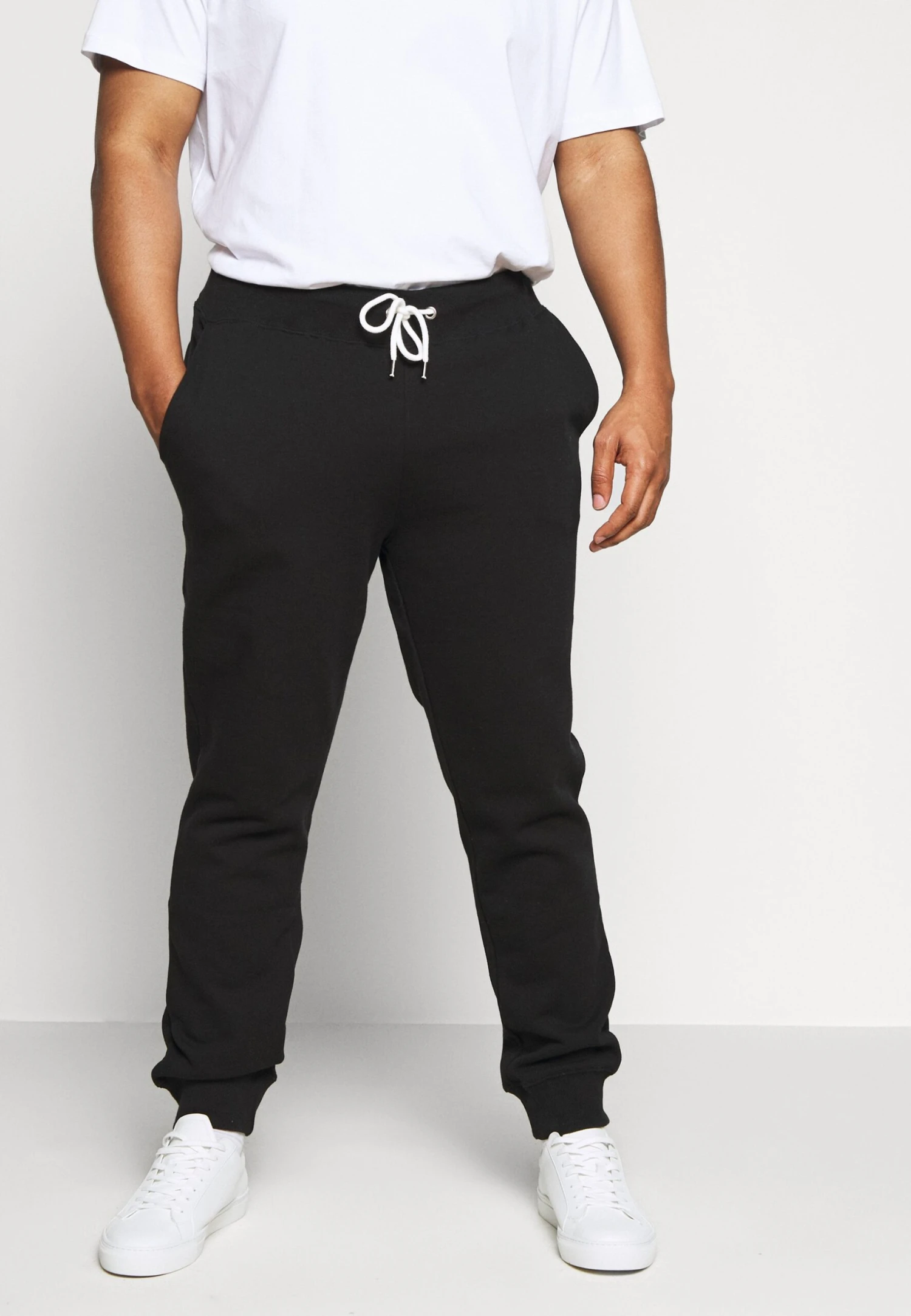 2 Pack - Trainingsbroek - Black/Mottled Light Grey Pier One 2 Pack - Trainingsbroek - Black/Mottled Light Grey -Pier One-Winkel 5c2dbd20824c4b5f9120c22614cee097 scaled