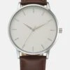 Pier One Horloge - Brown/Silvercoloured 1 Pier One Horloge - Brown/Silvercoloured -Pier One-Winkel 5cbea6e04e1b42edbfeb17dce23c134e