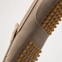 Pier One Unisex - Mocassins - Taupe 7 Pier One Unisex - Mocassins - Taupe -Pier One-Winkel 5f6a186519194242b8bc6875e1c293df scaled