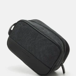 Pier One Unisex - Toilettas - Black 5 Pier One Unisex - Toilettas - Black -Pier One-Winkel 674ff8504a974fd0a6613ac637df3a32 scaled