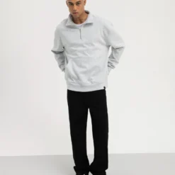 Pier One Relaxed Fit Jeans - Black Denim 3 Pier One Relaxed Fit Jeans - Black Denim -Pier One-Winkel 68c0e545062b4a348ef55e2fb650664e scaled