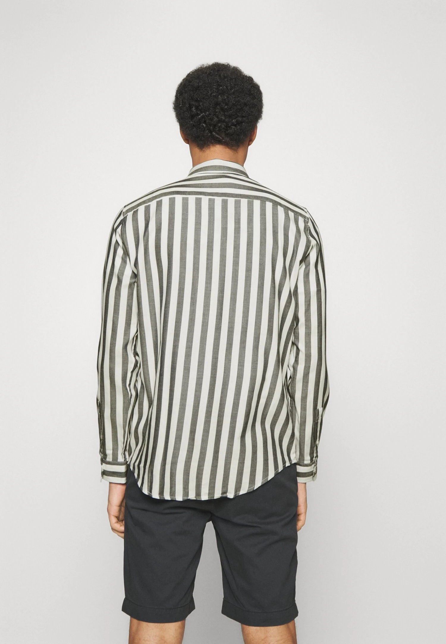 Overhemd - Dark Blue/White Pier One Overhemd - Dark Blue/White -Pier One-Winkel 6a768fab03e743e1878faa1a627f95c9 scaled