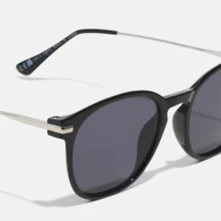 Pier One Zonnebril - Black -Pier One-Winkel 6b7e0f98517344fcb83af59186c802d2 scaled