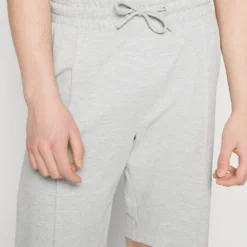 Pier One Shorts - Mottled Light Grey 5 Pier One Shorts - Mottled Light Grey -Pier One-Winkel 6f02586713054cb5bb84e58db3736f39 scaled