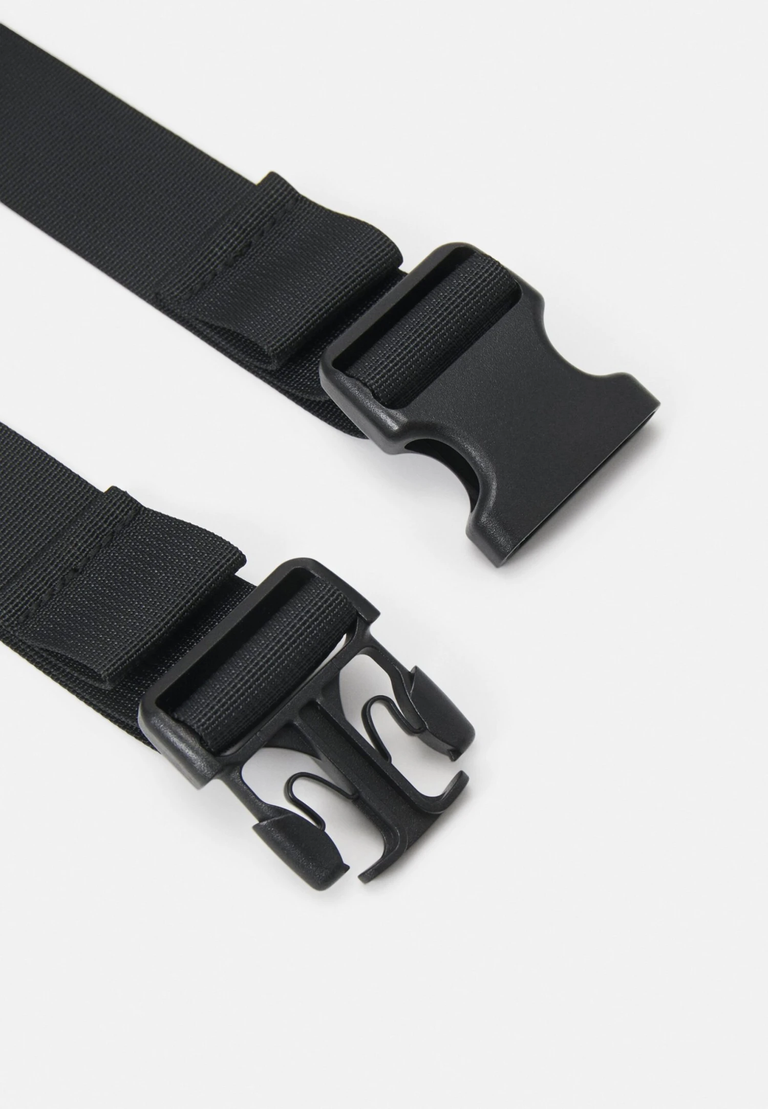 Heuptas -Black Pier One Heuptas -Black -Pier One-Winkel 7129c03284b241abbd5fdf35ccfb006e scaled