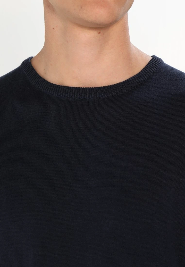 Basic Crewneck - Trui - Dark Blue Pier One Basic Crewneck - Trui - Dark Blue -Pier One-Winkel 79c699527de94454b9f4681442ea9f3b
