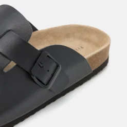 Pier One Leather Unisex - Pantoffels - Black -Pier One-Winkel 7b28889d1d2247a8abcae3a4a4c34674 scaled