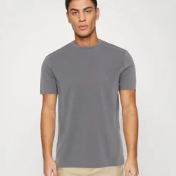 Pier One 7 Pack - T-Shirt Basic - Red/Silver/Royal Blue 6 Pier One 7 Pack - T-Shirt Basic - Red/Silver/Royal Blue -Pier One-Winkel 82c0ab2289fb4d04a1dab9691664f114 scaled