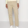 Pier One Slim Fit Jeans - Beige -Pier One-Winkel 85976651e1844a84aa6b58f99c46f0a6 scaled