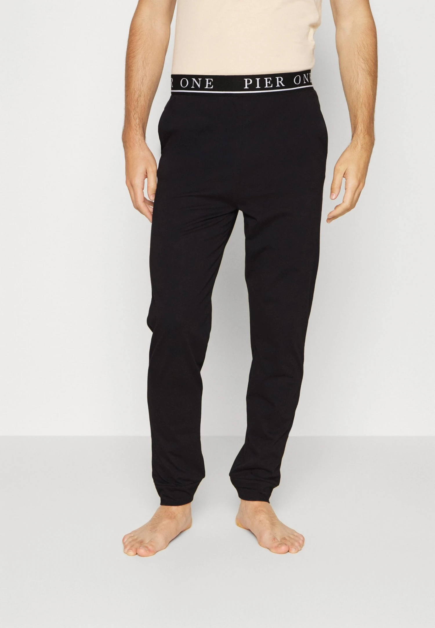 Pyjamabroek - Black Pier One Pyjamabroek - Black -Pier One-Winkel 878fbafb674c47a58dfd052574a2cb61 scaled