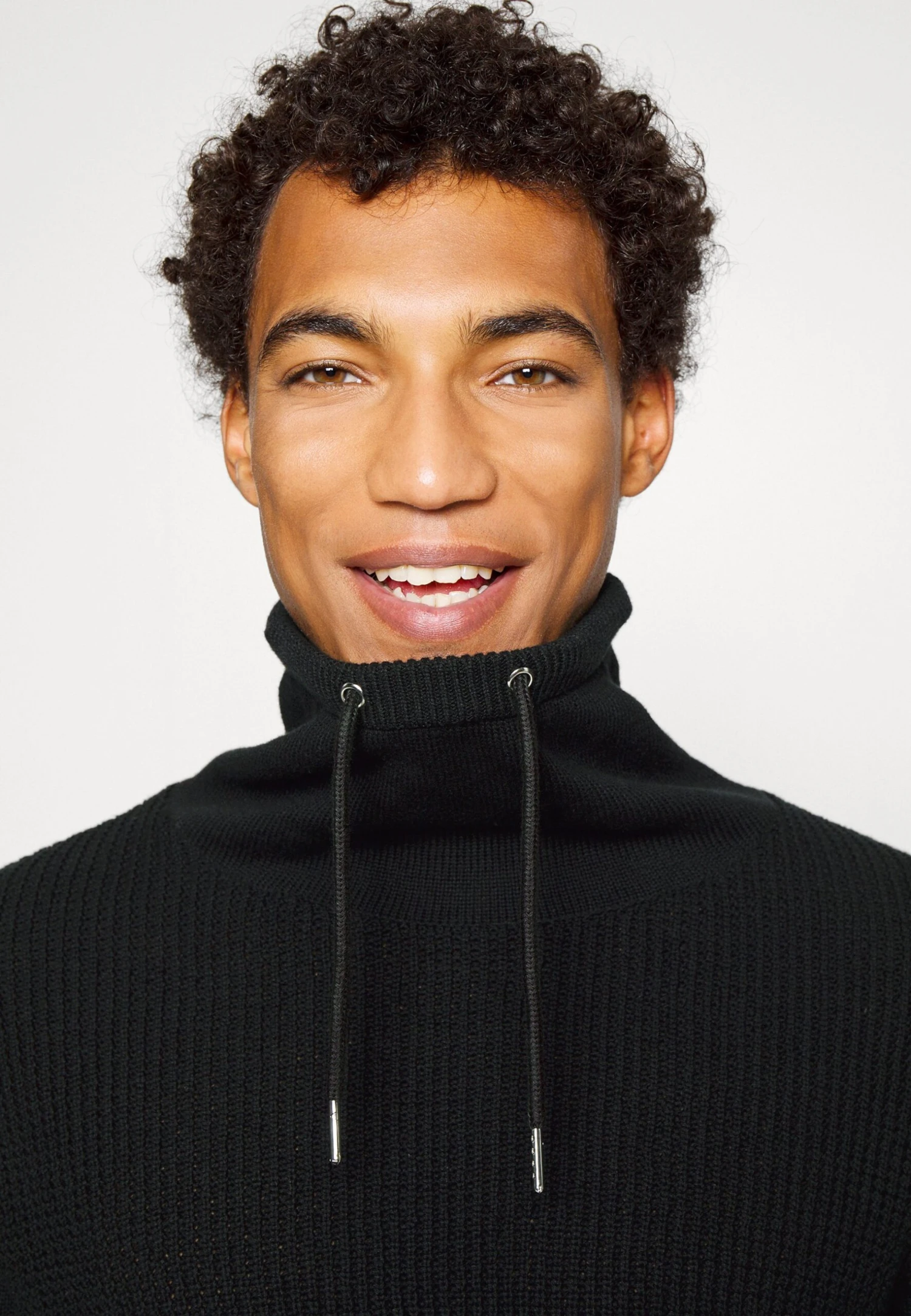 Structure Block High Collar - Vest - Black Pier One Structure Block High Collar - Vest - Black -Pier One-Winkel 8ae538afff544777a63a44071114fc02 scaled