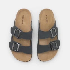 Pier One Leather Unisex - Pantoffels - Dark Grey -Pier One-Winkel 8b654ec462244e0499e82e9205e49532 scaled