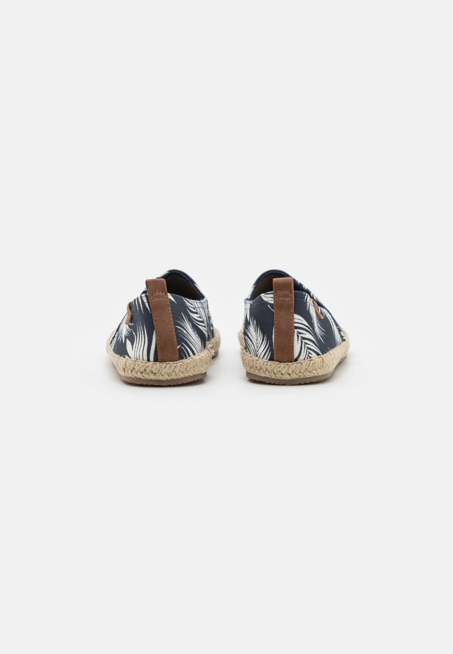 Unisex - Espadrilles - Dark Blue Pier One Unisex - Espadrilles - Dark Blue -Pier One-Winkel 9b8c3f0d49914203ae6f4575b4b50993 scaled