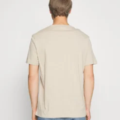 Pier One 3 Pack - T-Shirt Basic - Dark Blue/Beige/Dark Brown -Pier One-Winkel 9df0fb4c9545425fbbb746b4fa5cf030 scaled