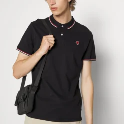 Pier One Poloshirt - Black -Pier One-Winkel a2198e4071ab472bb3a4dc65d40aa4a9 scaled