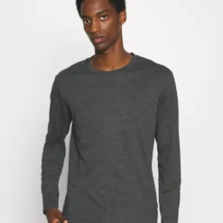 Pier One Longsleeve - Black/Dark Grey/Olive -Pier One-Winkel a706bbb255a34607944895ff9f359ff5 scaled