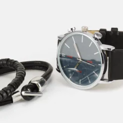 Pier One Set - Horloge - Black 7 Pier One Set - Horloge - Black -Pier One-Winkel aa5812e6bd7f4e9083376b162783b890 scaled