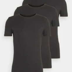 Pier One 3 Pack Muscle Fit- T-Shirt Basic - Black 5 Pier One 3 Pack Muscle Fit- T-Shirt Basic - Black -Pier One-Winkel ae0e343dfa2647b68dad7cd6f5e6671e scaled